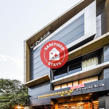 CAPITAL O 19133 Oak Tree Hotel New Delhi Buitenkant foto